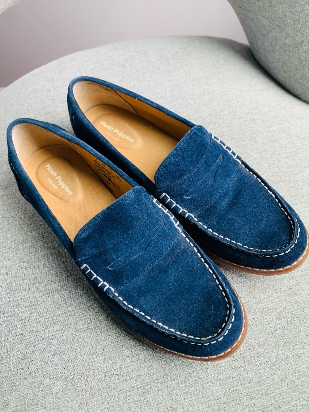 Hush Puppies Loafers Navy Blue Suede with White Stitching Comfort Casual EUC  7